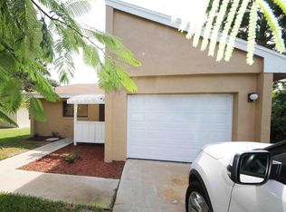 215 Applewood Cir, Melbourne, FL 32940