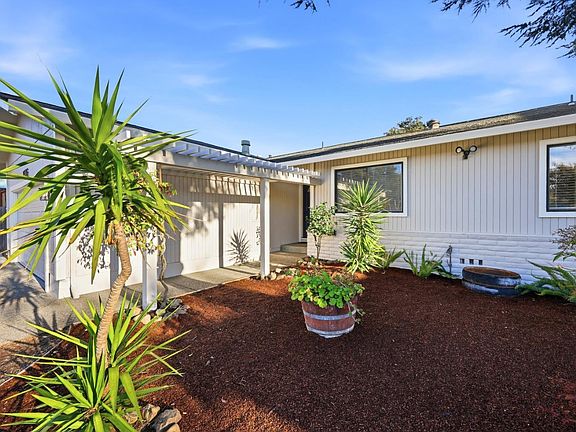 2nd image of 4906 Fernglen Drive