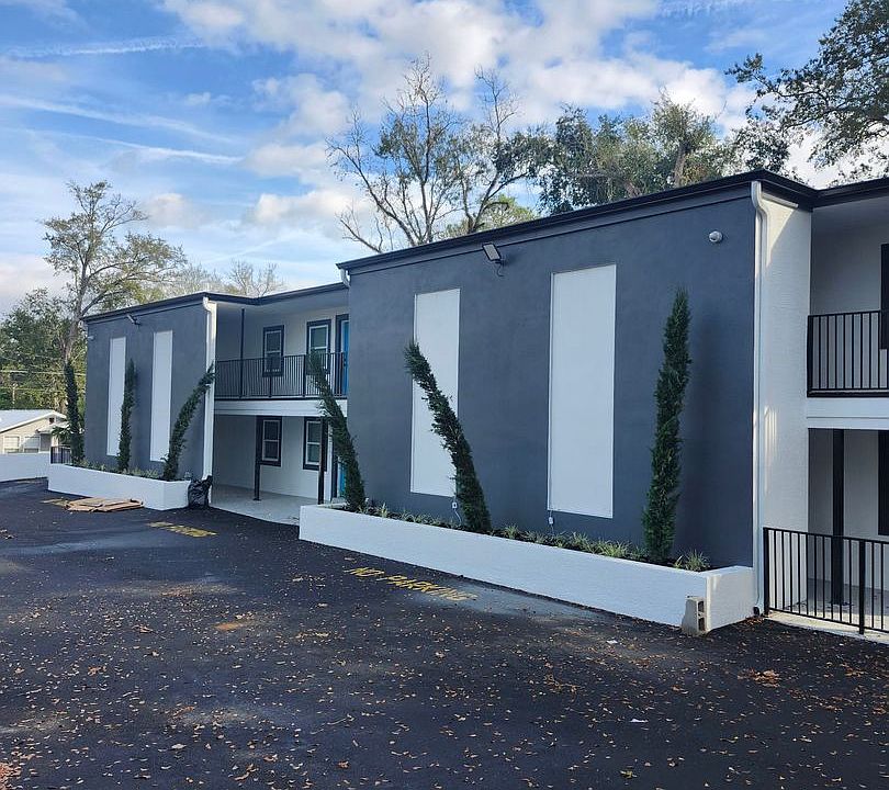 1st image of 643 Kissimmee St