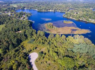 4591 Roya Trl, Howell, MI 48843