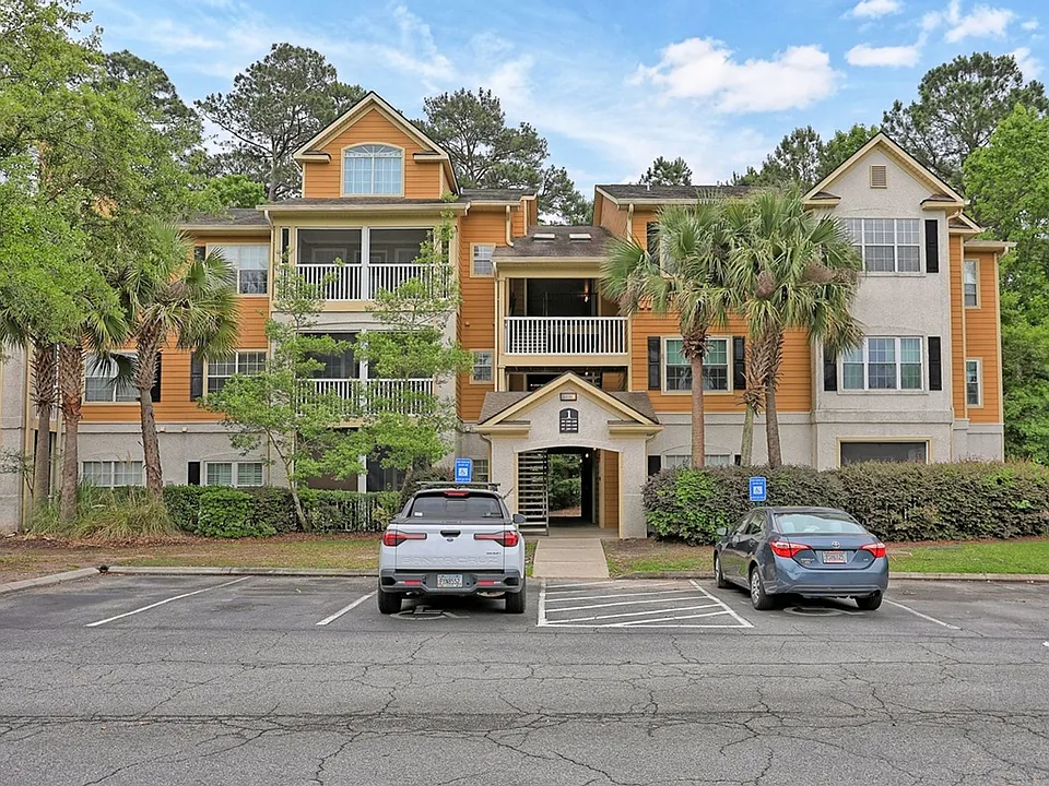 1205 Walden Park Dr