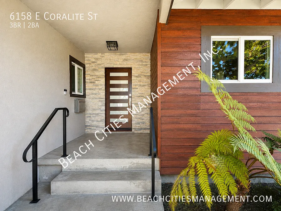 Stunning 3 Bedroom House with Pool — Photo 2