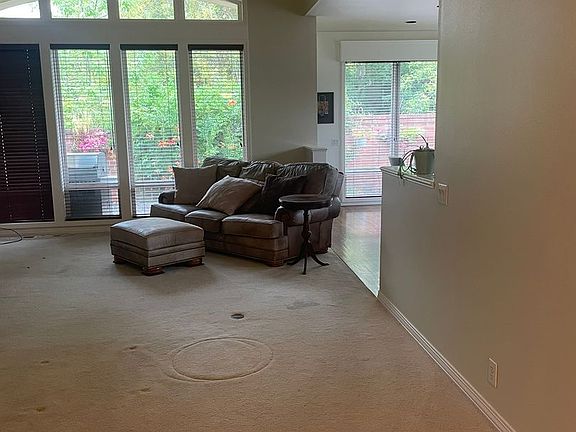 4th image of 16127 NW Birdie Ln