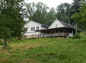 1st image of 115 Sherman St