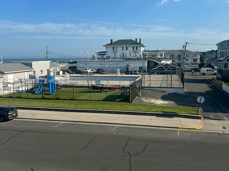 709 Ocean Ave #33 — Photo 9