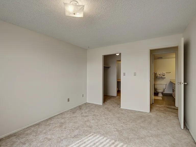 9702 Prairie Rd — Photo 18