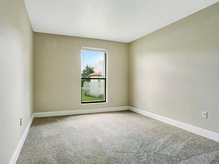 1346 Stearman Ct #16 — Photo 15