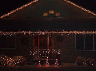 111 Timberland Dr, Burnsville, MN 55337