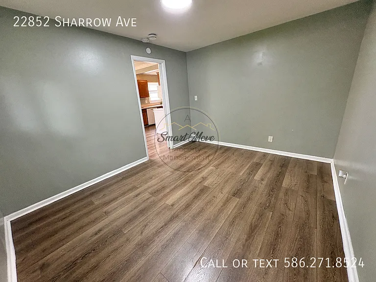 22852 Sharrow Ave — Photo 12
