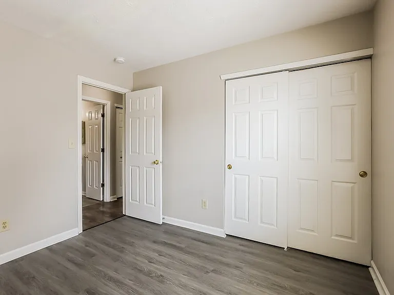 5384 Lakeside Manor Dr — Photo 10