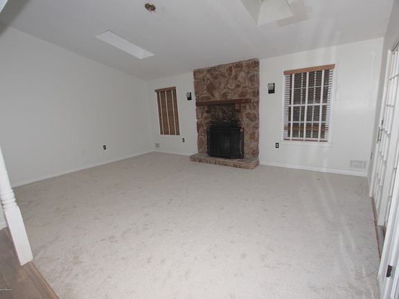 5th image of 610 Weston Dr