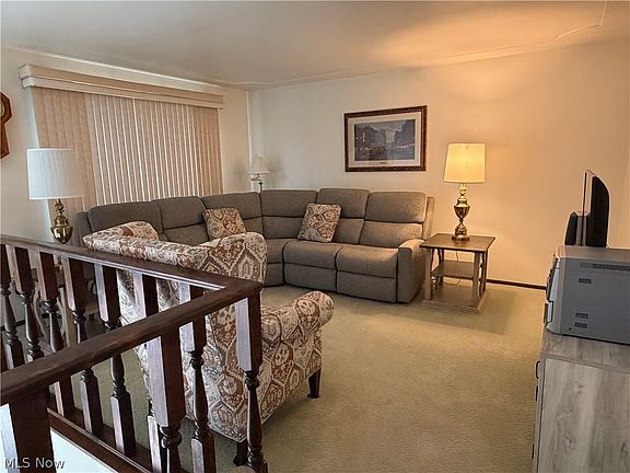 5th image of 220 Bantam Ridge Ct