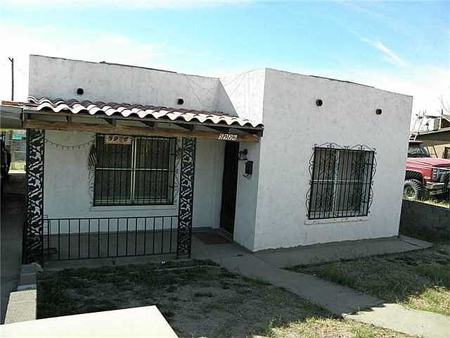 1st image of 5926 E Yandell Dr