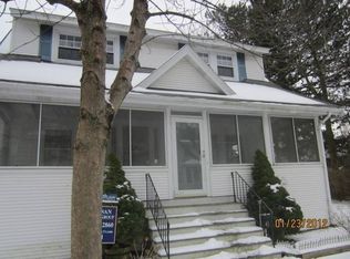 47 Ocean St, Quincy, MA 02171