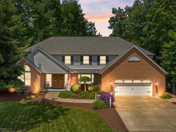 2537 Fox Cir, Stow, OH 44224