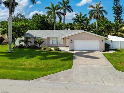 2680 Longboat DR, Naples, FL, 34104