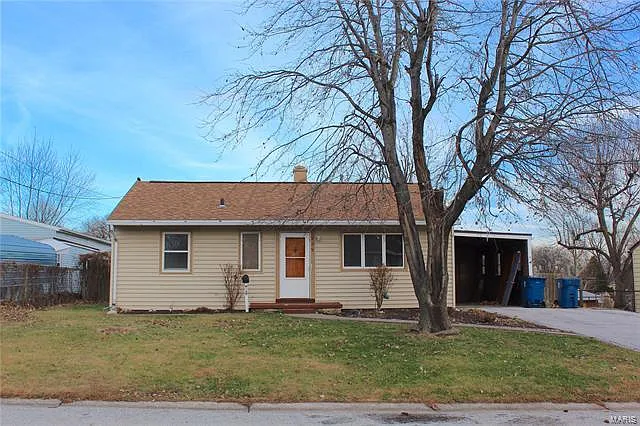 229 Longfellow Ave photo 1