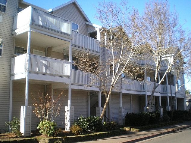 2nd image of 779 SE 193rd Ave