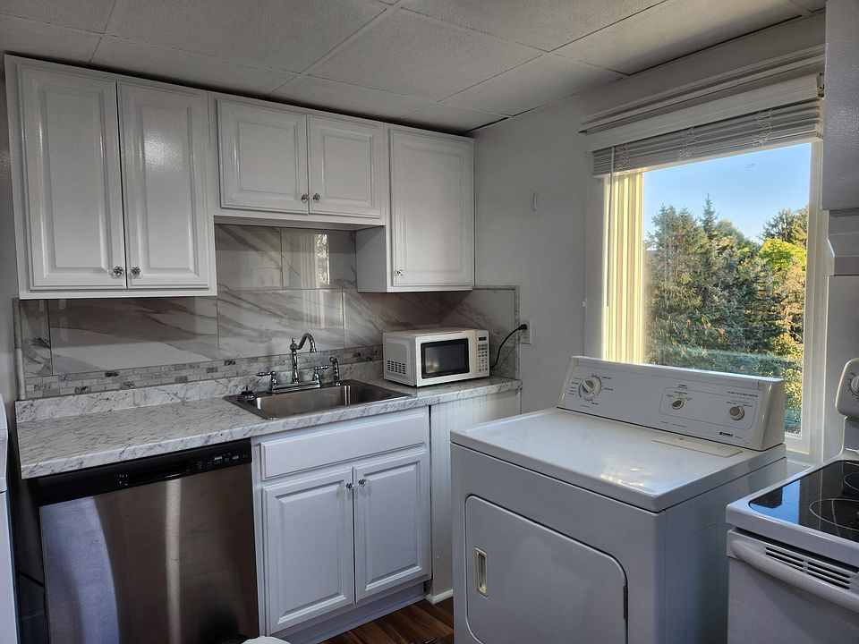 1st image of 686 Bloom Rd APT 201