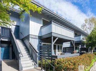 303 Masters Ct APT 3, Walnut Creek, CA 94598