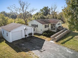 1505 Three Island Rd, Walling, TN 38587