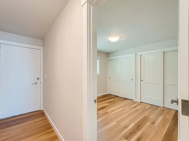 Anne Vista Apartments — Photo 10