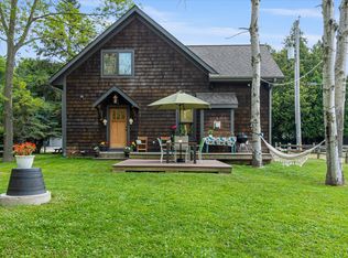 N1414 Cottage Dr, Oostburg, WI 53070