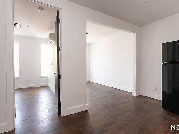 3rd image of 794 Rogers Ave #3L