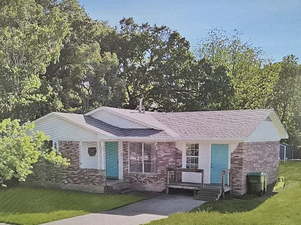 2017 Shawnee St, Denton, TX 76209