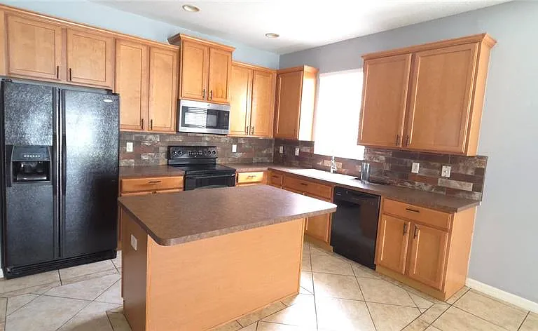 1115 Fennel Green Dr — Photo 9