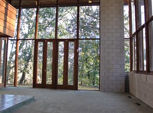 99 Connemara Rd, Roswell, GA 30075