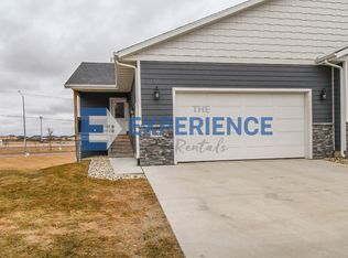 3500 S Outfield Cir, Sioux Falls, SD 57110