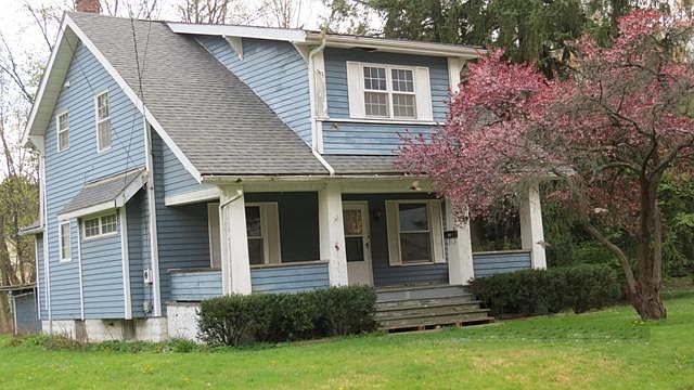 1st image of 139 Clarencedale Ave