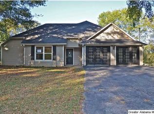 5202 Thomas St, Pell City, AL 35128