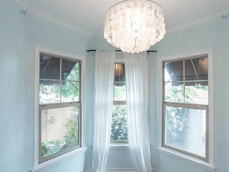 Breakfast room