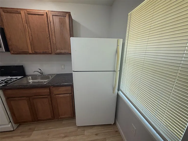 4919 Cosby St — Photo 5