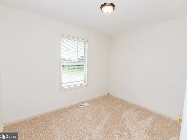 28 Roger Ct — Photo 11