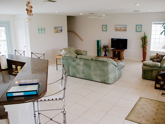 Living room on the second floor with digital cable and Blu-R