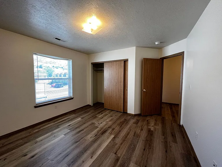 5503 Glenridge Way — Photo 19