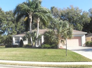 5355 Grove Mnr, Lady Lake, FL 32159