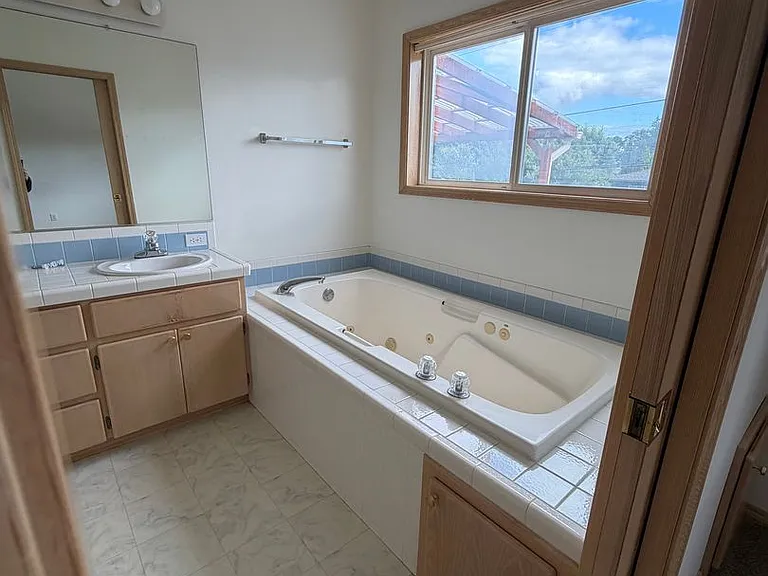 11320 SW Clifford St — Photo 15