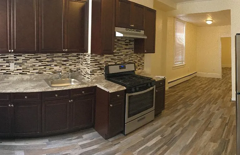1211 63rd St #2R — Photo 14