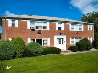 15 Rolling Ridge Rd, Montvale, NJ 07645