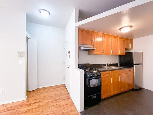 Rented by Compass | media 22