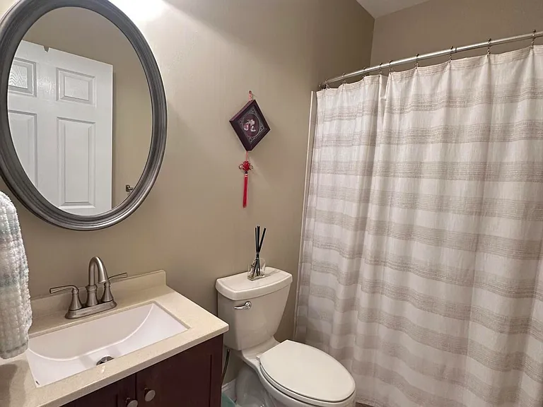 512 Abby Rd — Photo 15