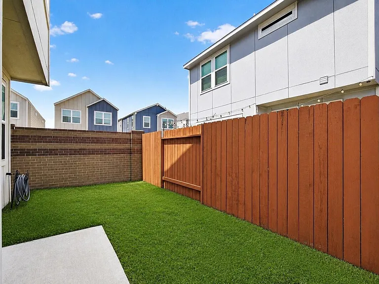 3103 Little Gem Ln — Photo 25