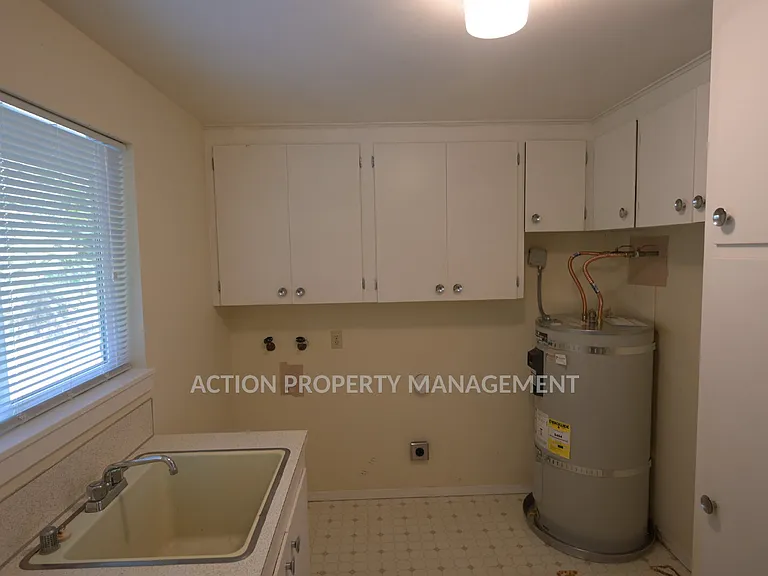 252 Schindler Rd — Photo 12