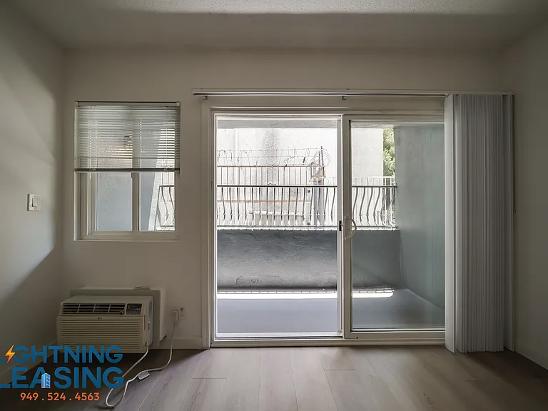 700 Irolo St. — Photo 7