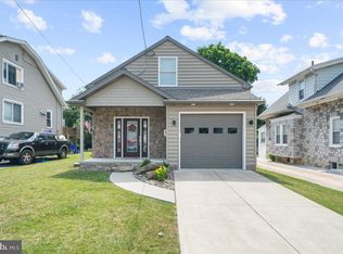 3222 Raymond St, Reading, PA 19605