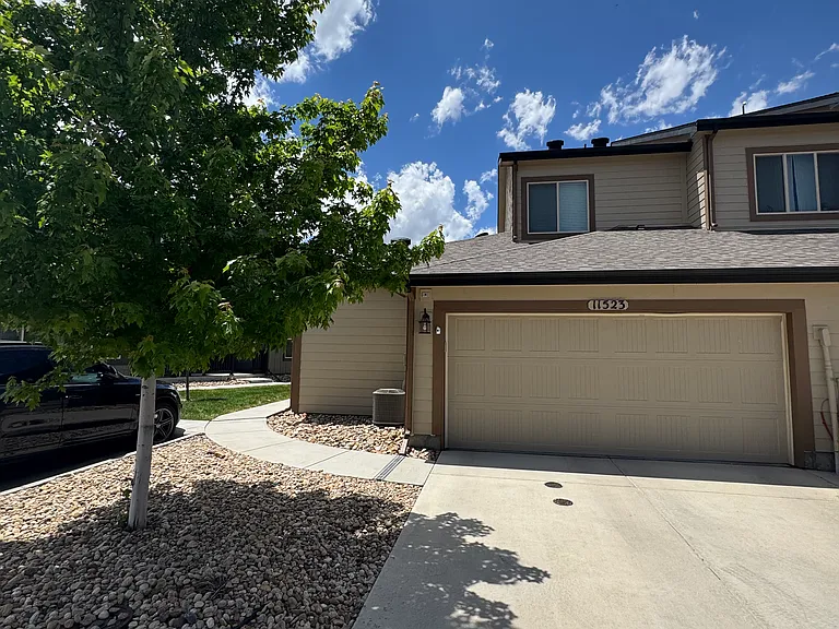 11523 Dewey St — Photo 3